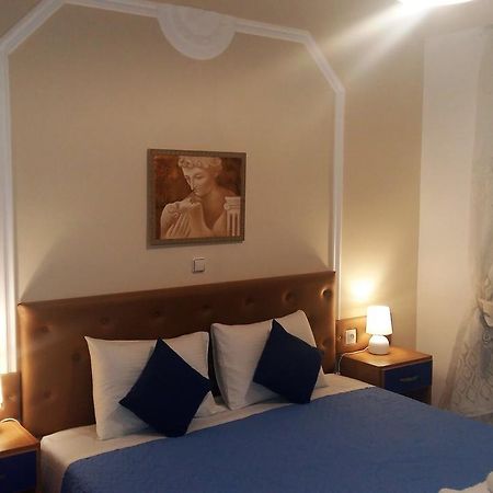 Pantheon Deluxe Apartments Архангелос Экстерьер фото